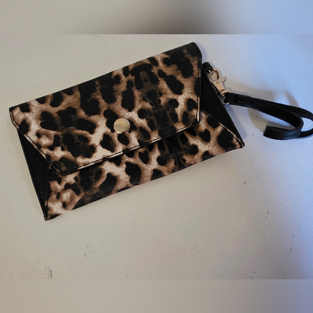 Leopard Print Wristlet Clutch